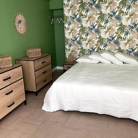 Appartement Graye Sur Mer, Courseulles Sur Mer Екстериор снимка