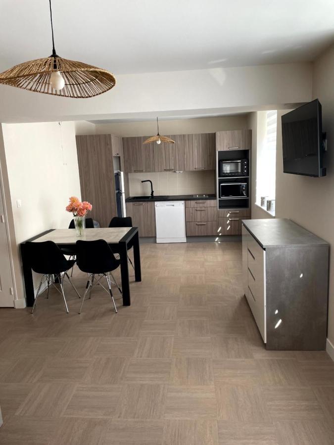 Appartement Graye Sur Mer, Courseulles Sur Mer Екстериор снимка